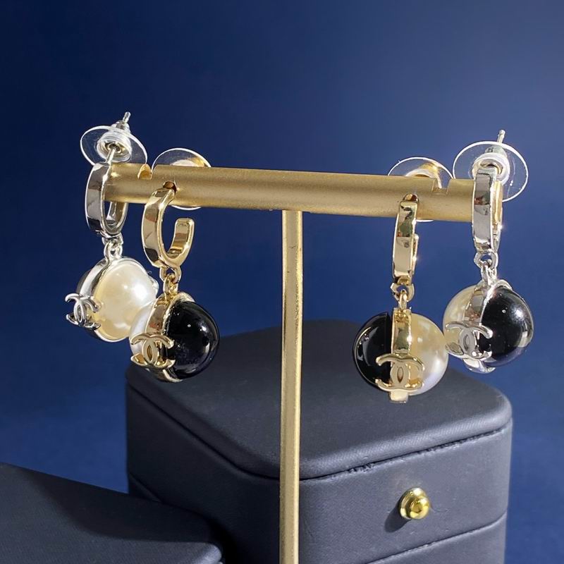 Chanel Earring 05yxs571